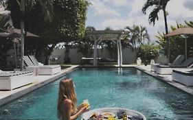 White Palm Hotel Uluwatu Bali